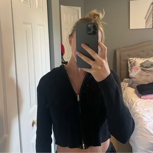 Brandy Melville Cropped hoodie